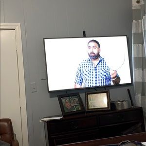 Meet your Posher, Victor